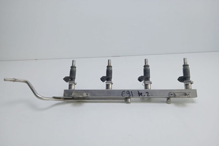 Rampa injectoare 1.6 benzina 7526892 BMW Seria 1 E87
