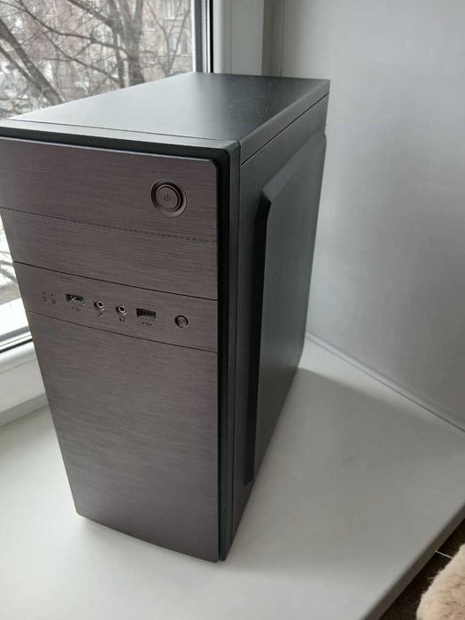 Продам системный блок I5-8400, 2060