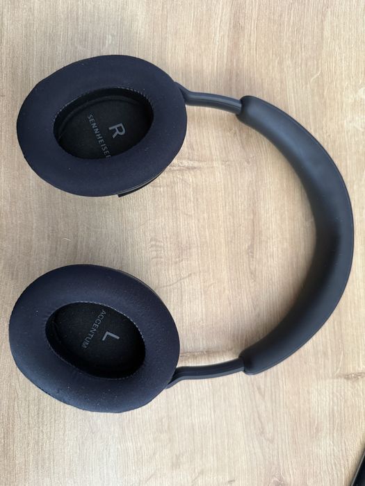 Слушалки Sennheiser Accentum