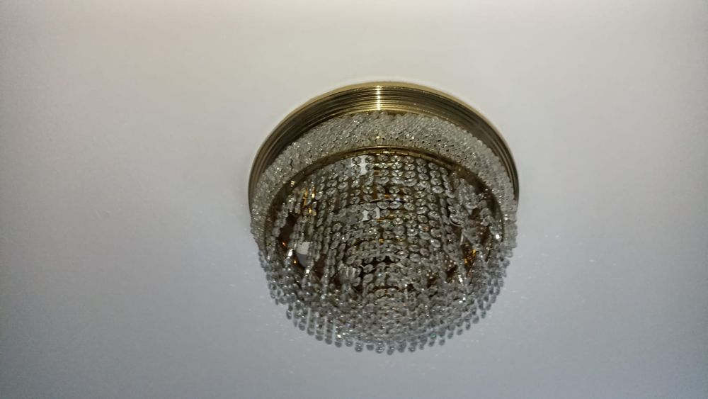 Люстра хоусталный