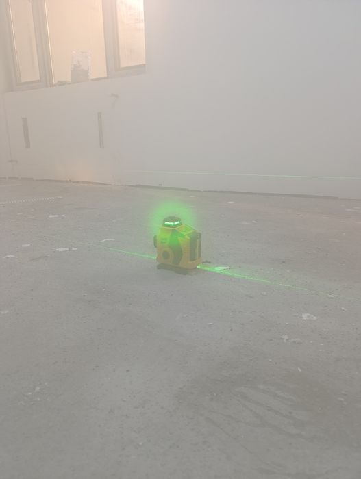 Лазерной урвень холати  аьло ишлаши зур  хуллас ишни осонлаштиради ььь