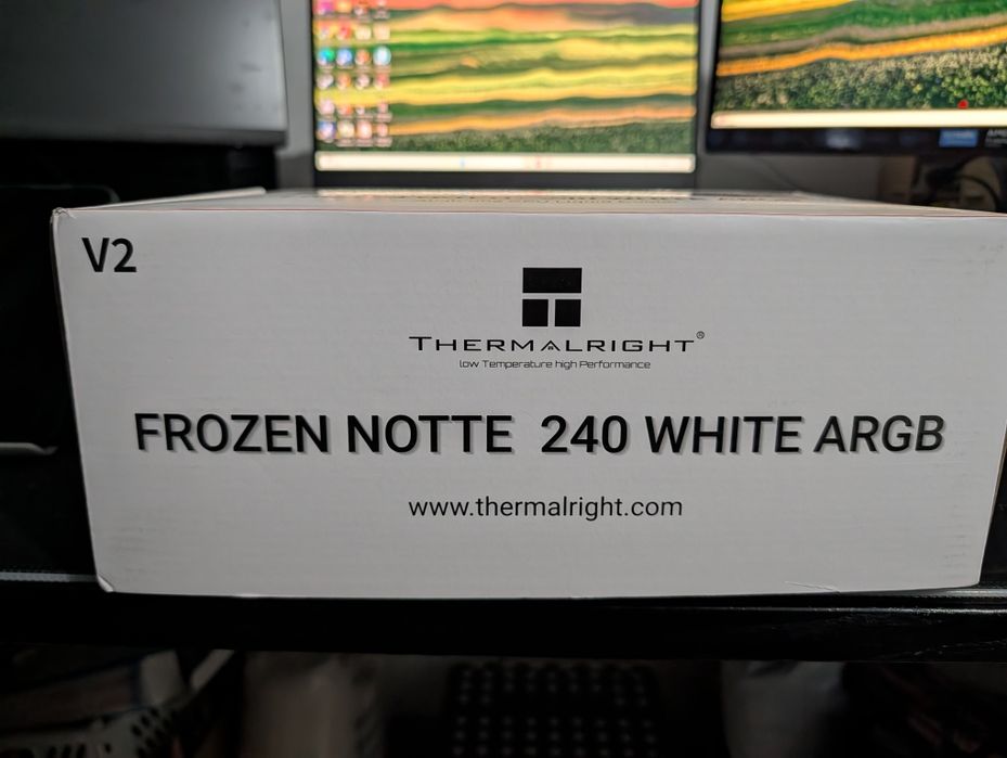 Cooler PC Aio pe aia Thermalright Frozen Notre alb