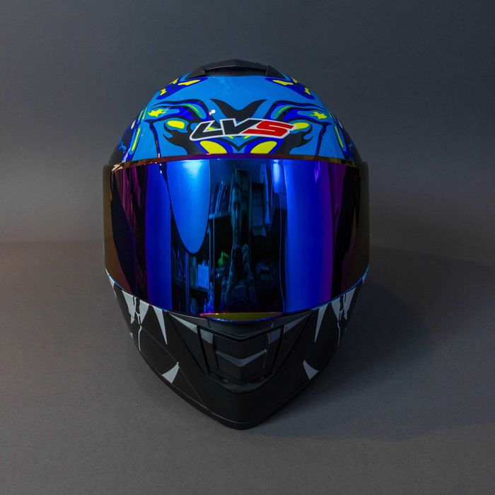 Каска за мотор , пистов , скутер , ел. тротинетка и др./Размер L 59-60