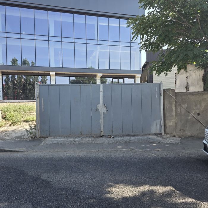 Продается 2 ВОРОТА Срочно  мкр.Север
