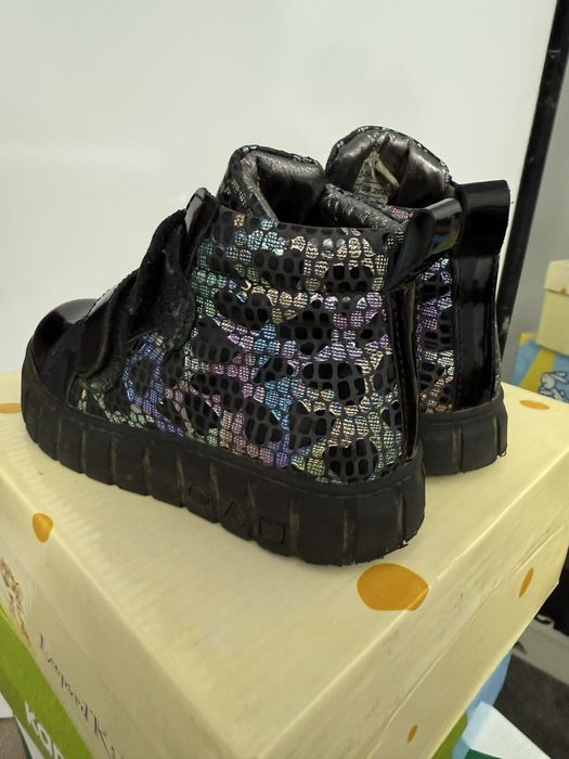 Ботинки на девочку