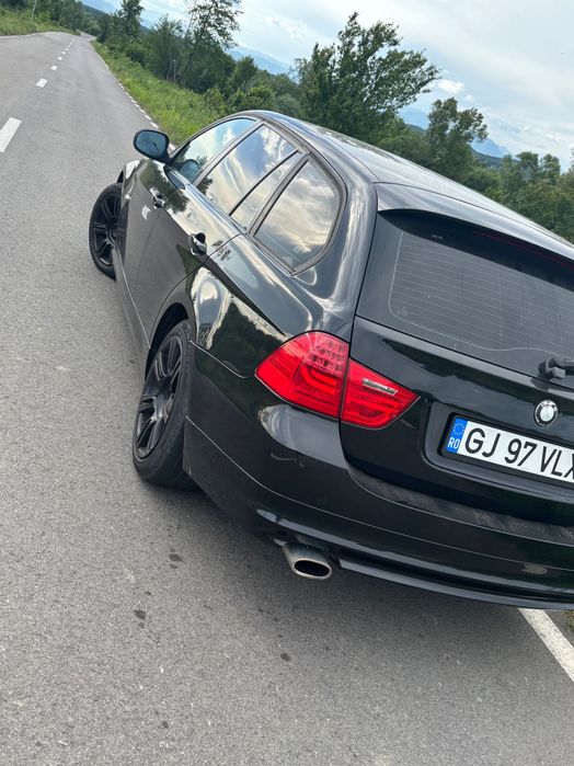 BMW e91 318 d 2009