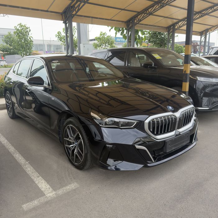 BMW i5 edrive40 full