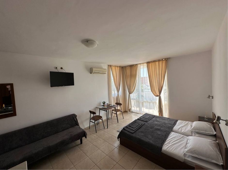 Дава се под наем Едностаен апартамент в к.к. Слънчев бряг - 39 кв.м за 193.8 € - Снимка #1