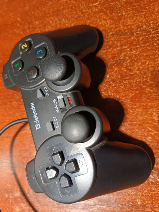 Продаю джойстик проводной