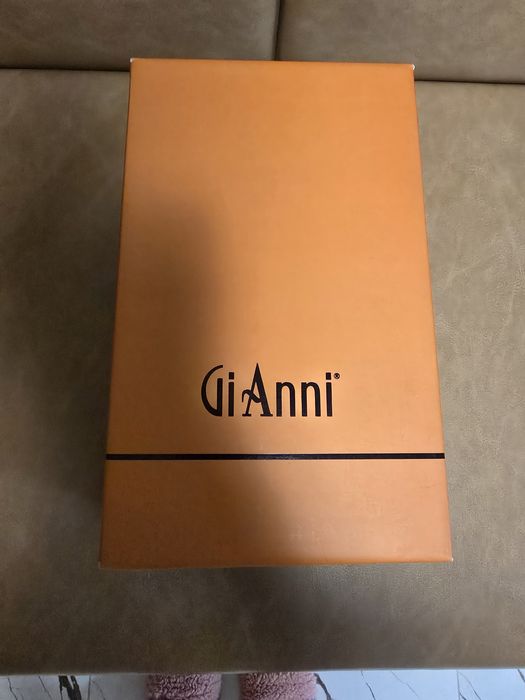Обувки на дебел ток GiAnni