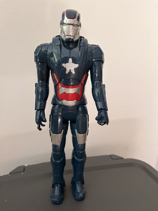 Екшън фигури Avengers, 30 см