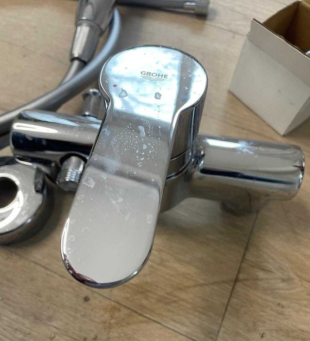 Душевая система Grohe Tempesta Cosmopolitan System 250