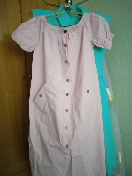 Вещи женские продаются