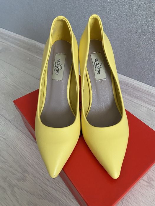 Туфли лодочка желтые