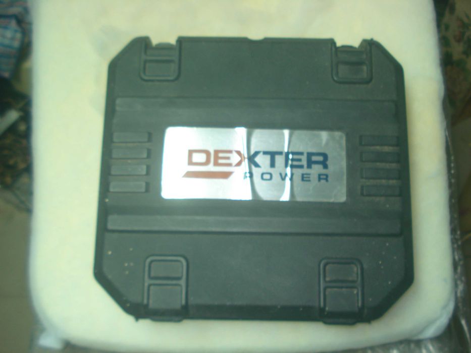 Masina de gaurit  Bormasina cu 2 acumulatori DEXTER POWER ML - CD33