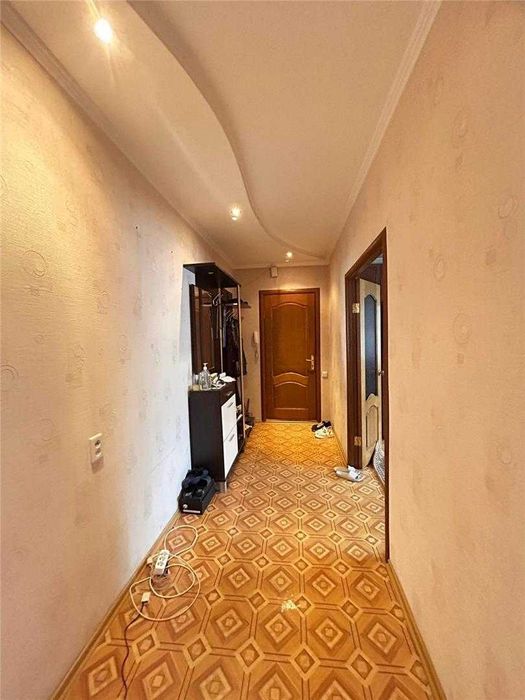 *Продается 3- х комн, район Юго -восток