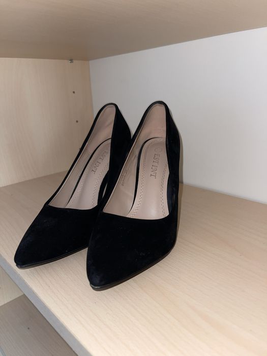 Pantofi cu toc patrat