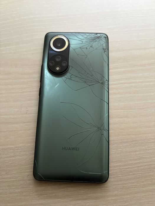 Vând Huawei Nova 9 – 128 GB, ecran curbat