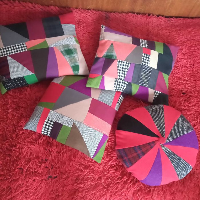 Декоративни коледни възглавнички ръчно изработени