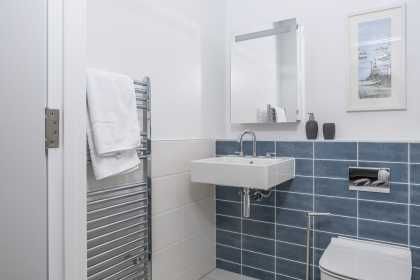 Дава се под наем Двустаен апартамент в София, Бъкстон - 70 кв.м за 663 € - Снимка #4