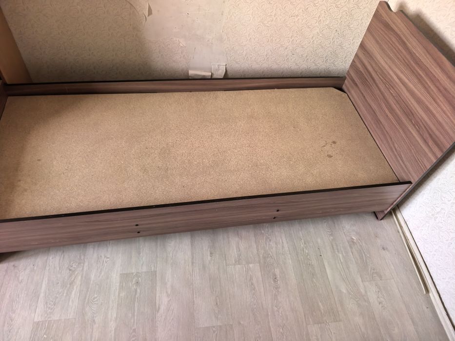Продам кровать в хорошем состоянии