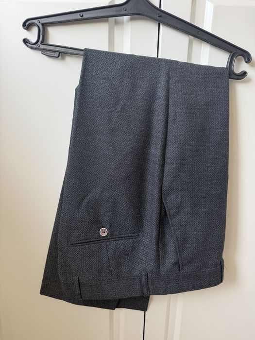 Продам костюм (3-ку)