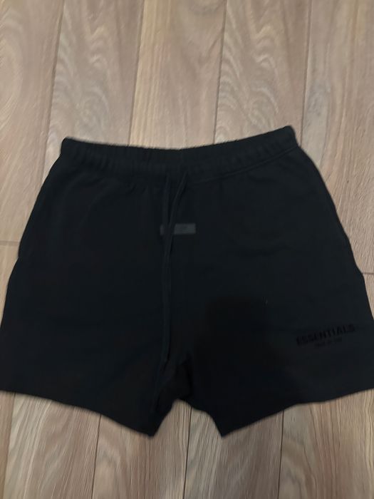 Pantaloni scurti Essentials
