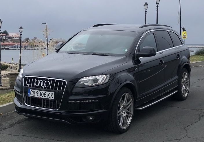 Audi Q7 4.2 TDI в отлично състояние