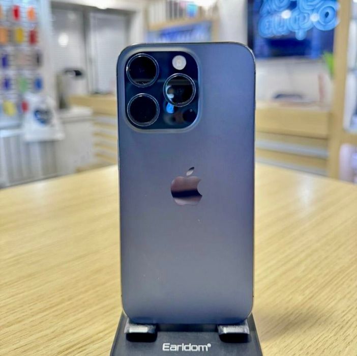 телефон Iphone 15 pro