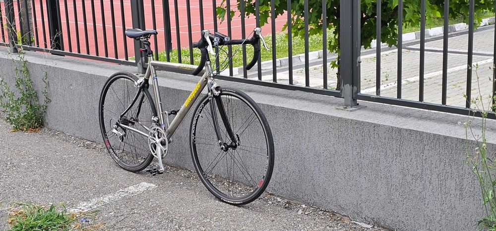 Bicicleta Litespeed Saber ( din titan & carbon ).