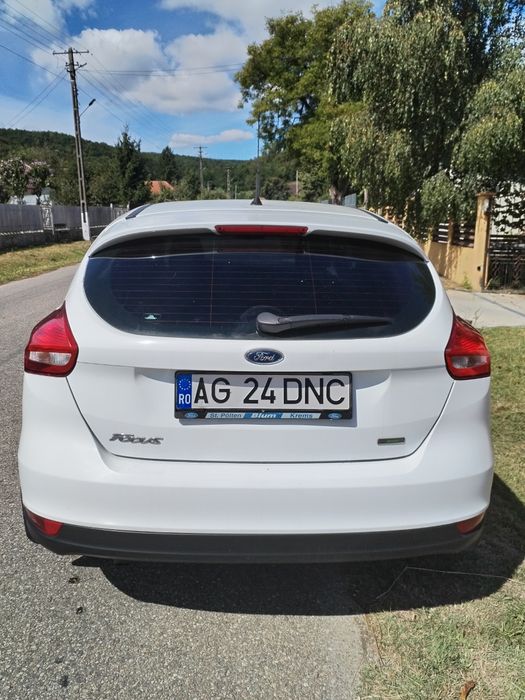 Vand Ford Focus 2016 stare excelenta, km putini