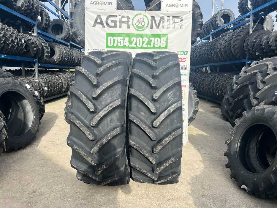 Anvelope noi radiale 580/70R38 pentru tractor spate marca CEAT