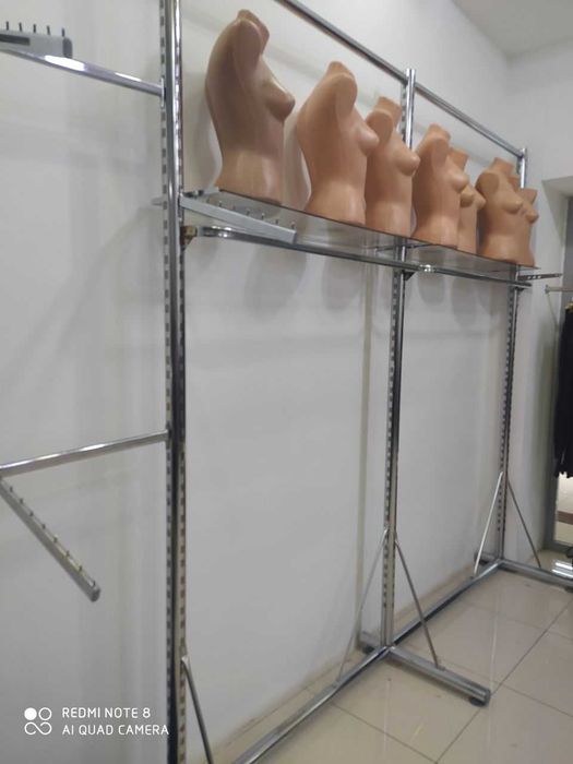 торговое оборудование для магазина одежды