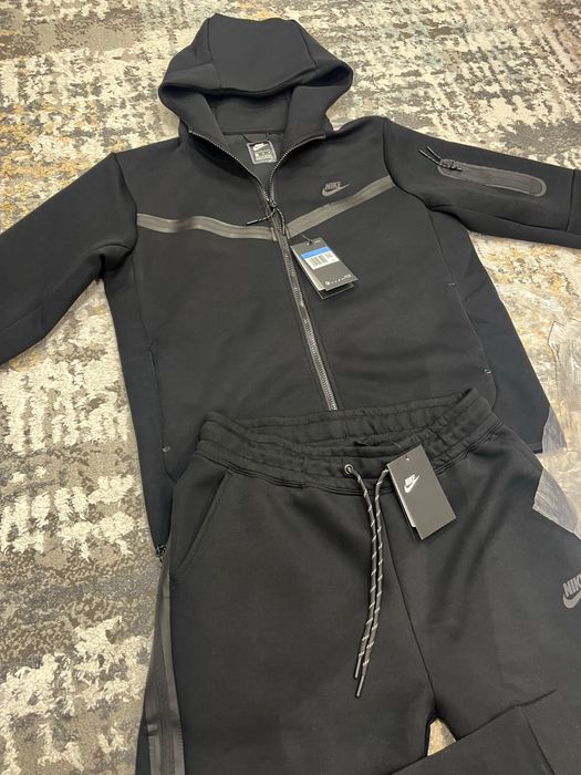 Nike Tech Fleece new model