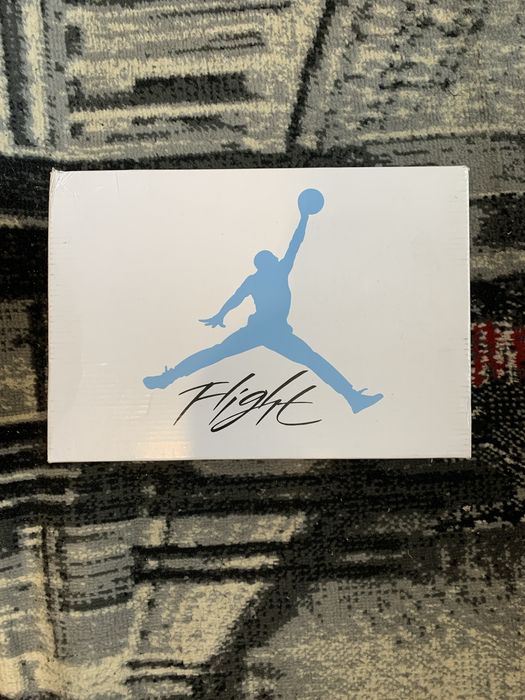 Air Jordan 4 RETRO  University blue
