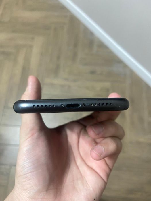 Iphone 11 77%, 128gb