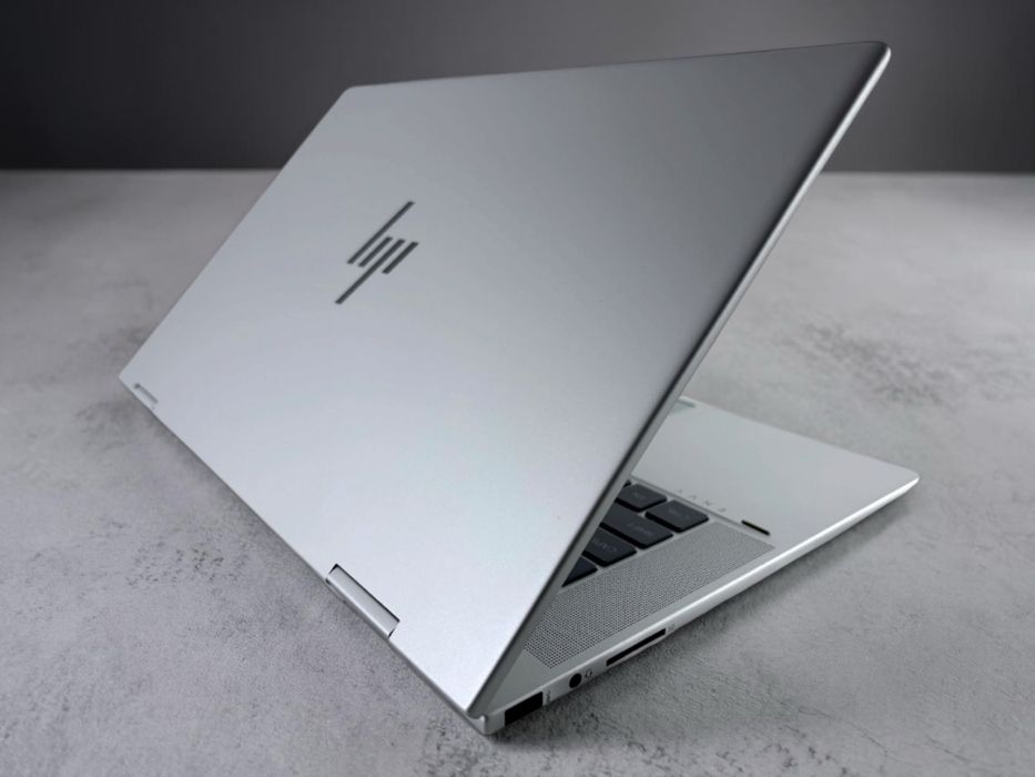 Лаптоп HP Envy x360 15.6" OLED i7-1355U 16GB DDR5 RAM 1TB SSD RTX 3050 Гаранция!