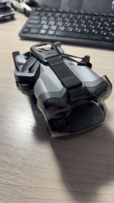 Продам дрон dji mini 5 pro