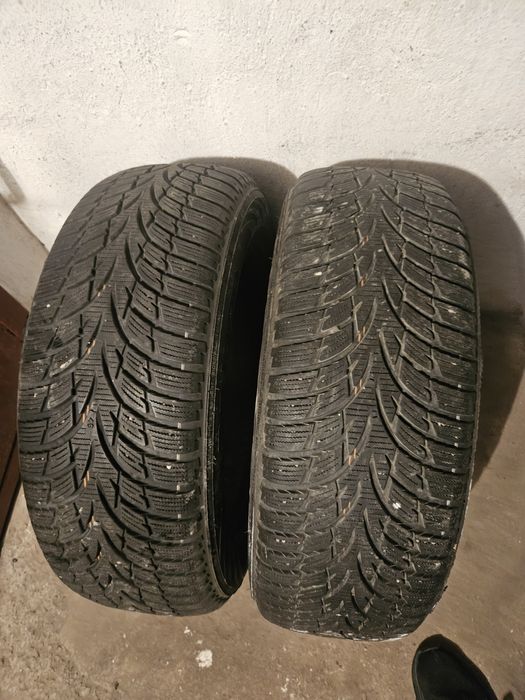 Vând 205 60 R16 iarna