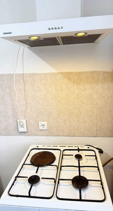 Termiz shahrida 3 xonali uy sotiladi (sohil)