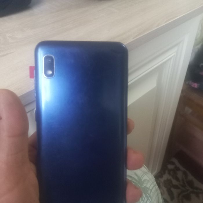 Сотовы телефон самсунг а 10