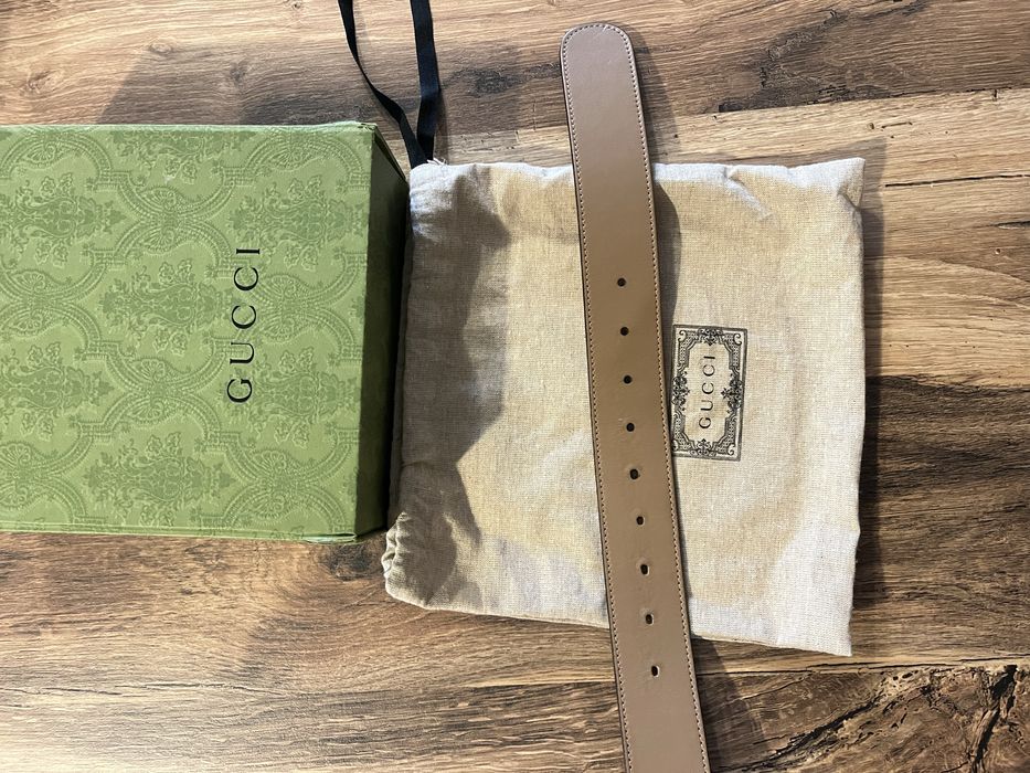 Vând curea autentica Gucci din piele