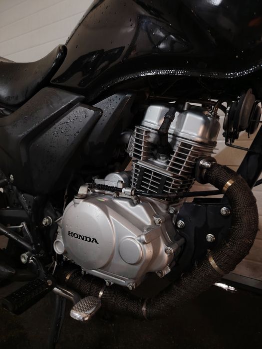 Мотоцикл Honda CB125