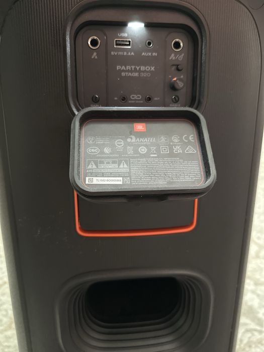 Jbl party box stage 320