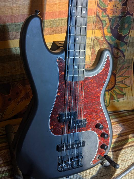 Бас китара Harley Benton PJ-4 SBK Deluxe Series