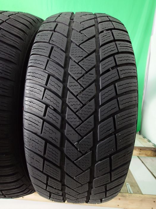 215/60R17 Vredestein 2022 6,1mm stare foarte bună fără defecte