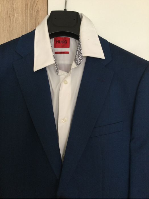 Костюм  и риза Hugo Boss