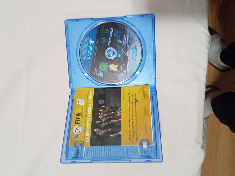 Пишете на обявата да питате за игра ако я имам ще изпратя снимки и цен