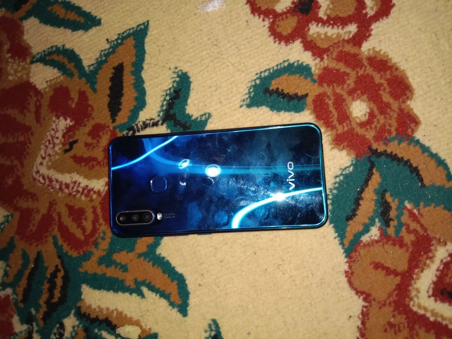 Продается Vivo Y12