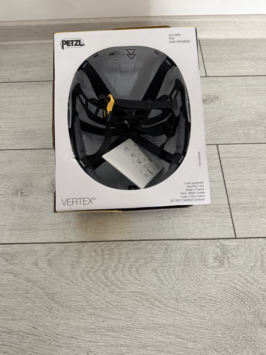 Casca Petzl Vertex Noua